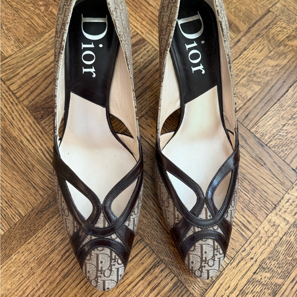 Dior Brown Kittenheels - Picture 2 of 5